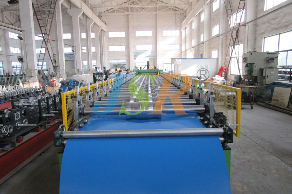 Roofing Sheet Forming Machine With Fly Cut